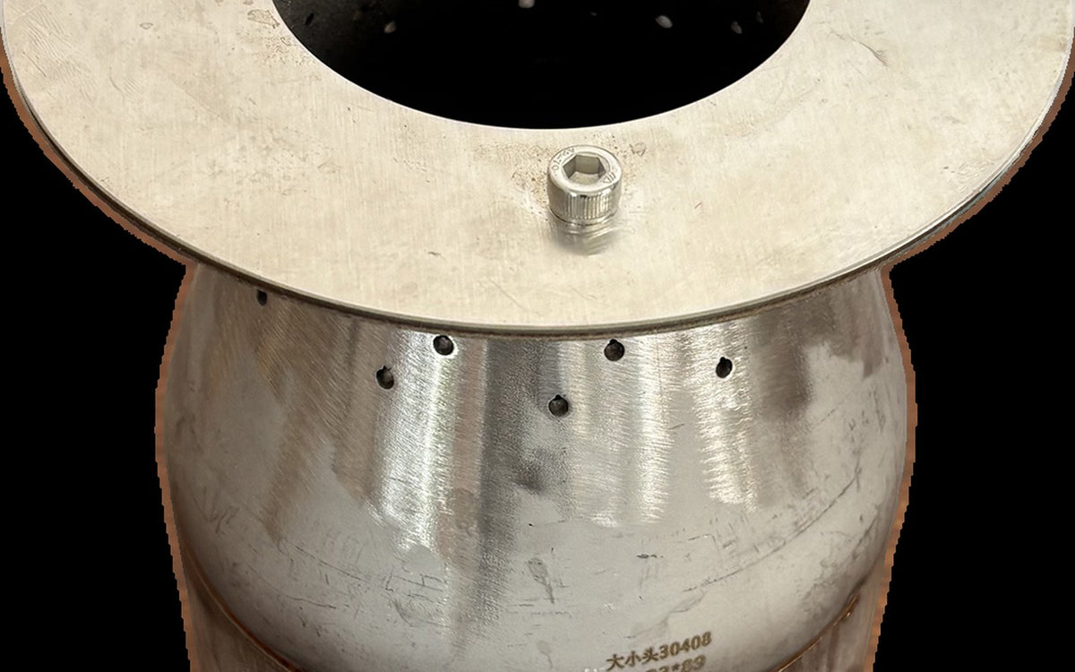 Hillrein 304 stainless steel wood stove image showing the Zhengtu inner chamber after real cooking, where dry storage protects the 3 mm 304 hot zone better than chasing a shiny finish
