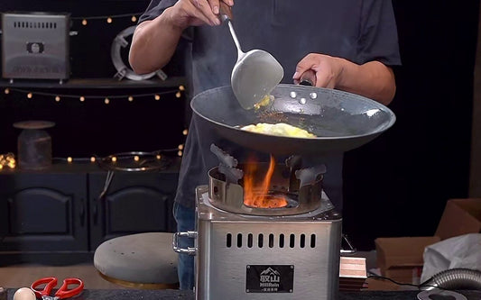 Hillrein wood stove fire control image showing the Zhengtu holding a short high-heat wok phase instead of running full fan for the whole meal